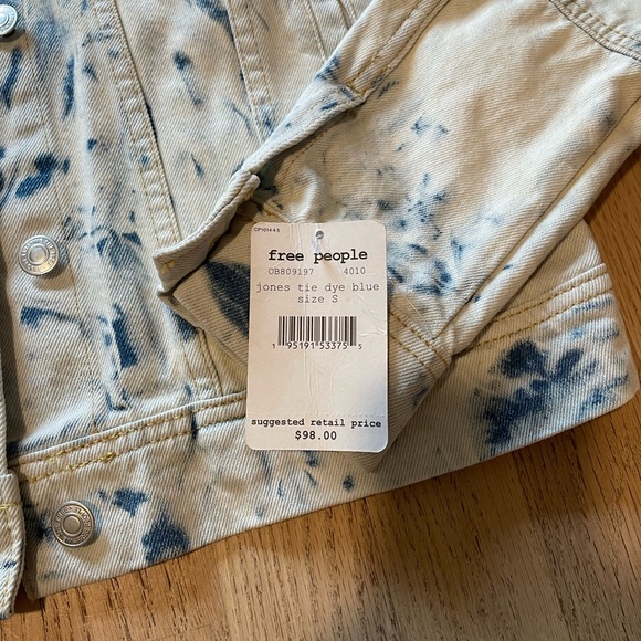 NWT Free People rumors denim jacket in jones tie dye blue. - Picture 3 of 3